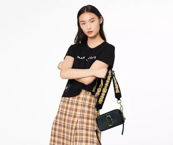 The Logo Strap Snapshot