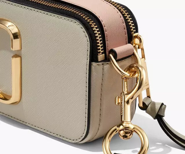 The Logo Strap Snapshot