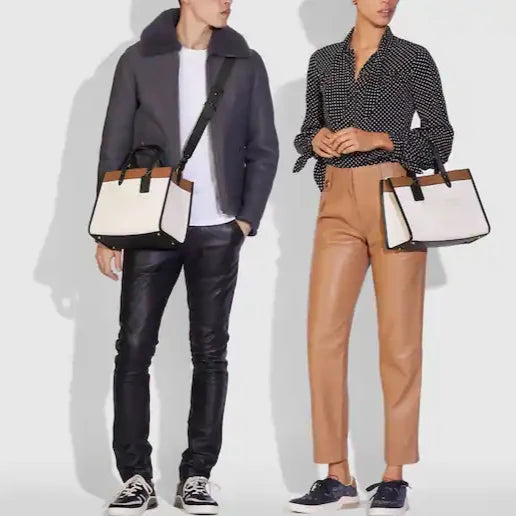 Field Tote 30 In Colorblock With Coach Badge
