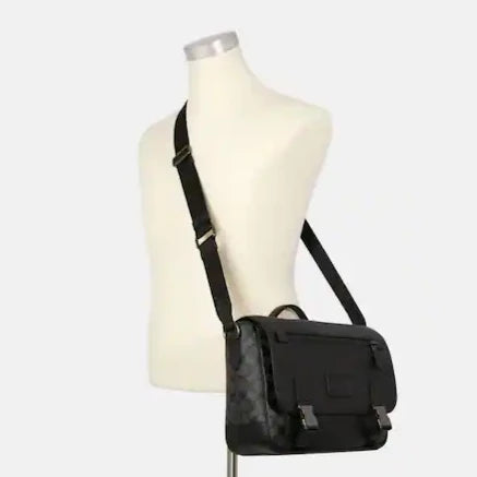 Track Messenger In Signature Canvas