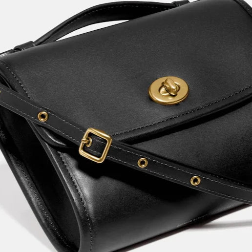 Kip Turnlock Crossbody